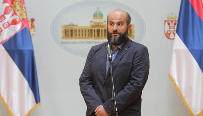 Mesto: Beograd
Datum: 29.09.2016
Dogadjaj: POLITIKA/SKUPTINA - predsednik Odbora za obrazovanje, nauku, tehnoloki razvoj i informatièko drutvo Muamer Zukorliæ na konferenciji za novinare u Skuptini Srbije 
Licnosti: Muamer Zukorliæ