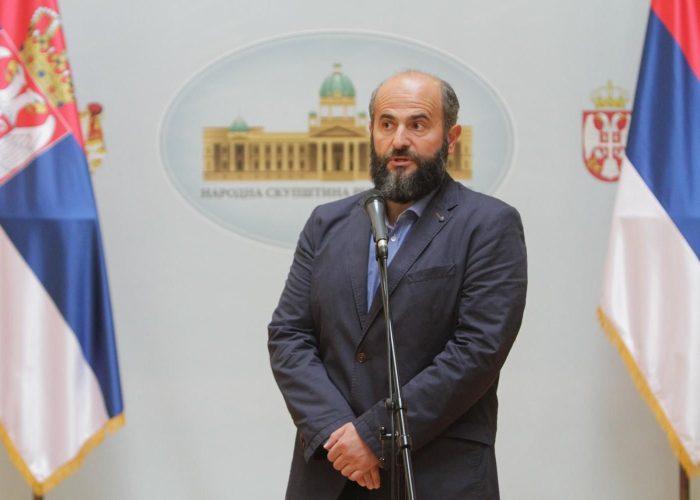 Mesto: Beograd
Datum: 29.09.2016
Dogadjaj: POLITIKA/SKUPTINA - predsednik Odbora za obrazovanje, nauku, tehnoloki razvoj i informatièko drutvo Muamer Zukorliæ na konferenciji za novinare u Skuptini Srbije 
Licnosti: Muamer Zukorliæ