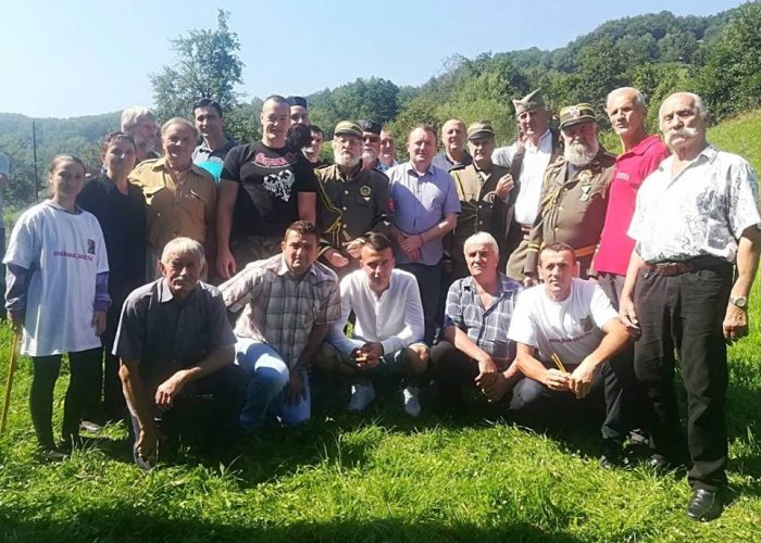 ZAOSTRO-2018-ispred-crkve-poslije-parastosa.-prva-1