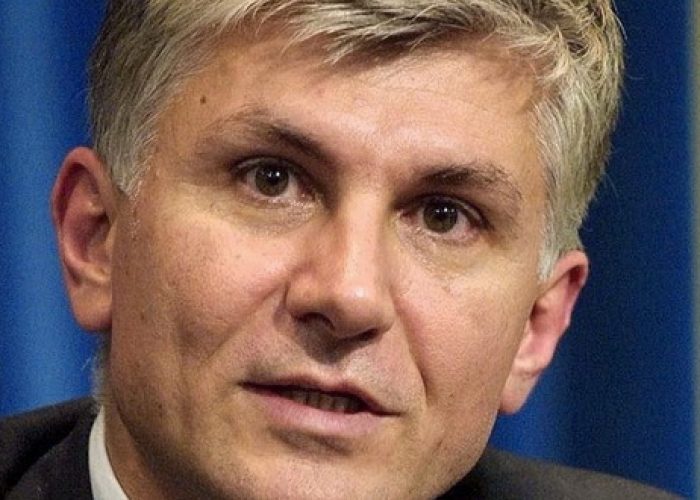 epa03523410 (FILE) A file photo dated 18 March 2002 shows then Serbian Prime Minister Zoran Djindjic addressing the media in Belgrade. Media reports on 03 January 2013 state that a court in Spain has approved Vladimir Milisavljevic, one of the convicted killers of Zoran Djindjic, to be extradited. Spanish National Police in February 2012 had arrested Milisavljevic and three other suspects in the 2003 assassination of Serbia's former Prime Minister in Valencia, Spain. Djindjic was killed by a sniper in Belgrade, the Serbian capital, in 2003.  EPA/SASA STANKOVIC